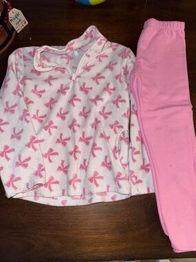 Girls fleece outfit
